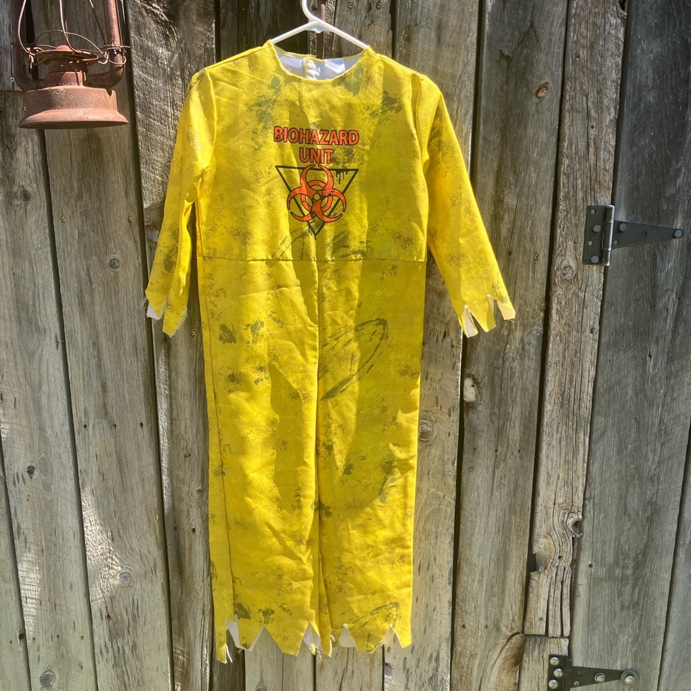 Spirit Halloween Biohazard Unit Costume for Kids. Size M